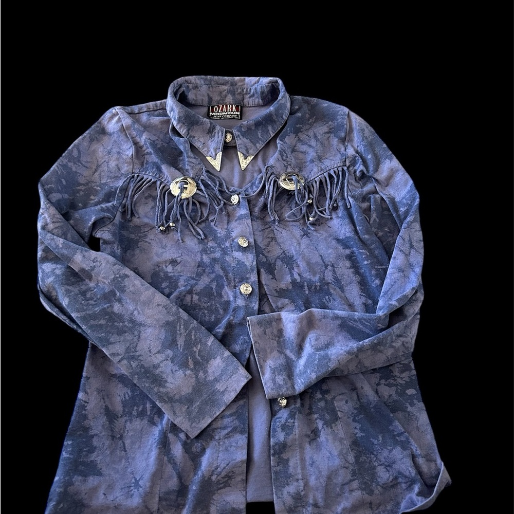 Vintage Ozark Mountain button down with keyhole neckline